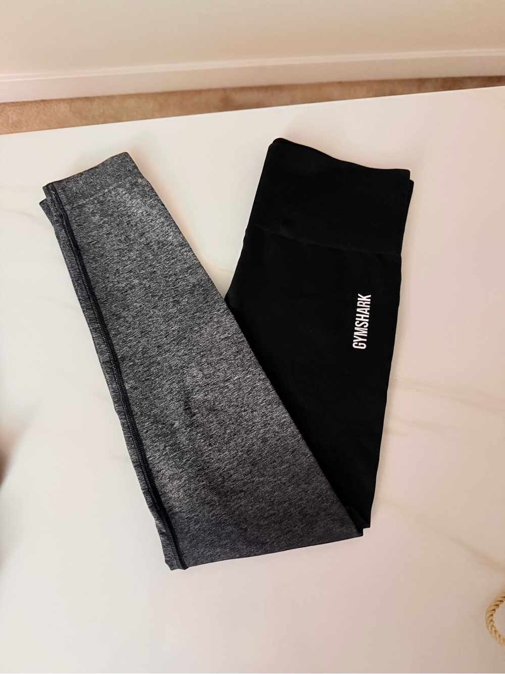 Gymshark women’s soft Black & Gray Two-Tone Ombré Leggings NEW control top waist
